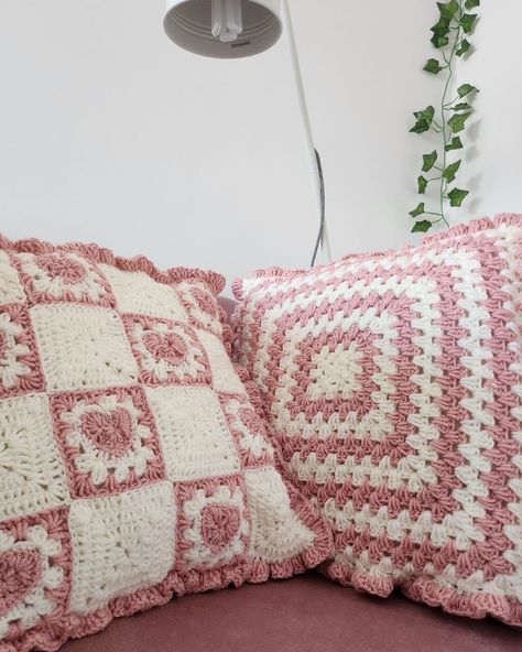 Heart granny square pillow 🩷◻️ and another pillow done!!! ✨️ . . . My cats are photobombing 90% of my photos 😿🫶 . . . . . #crochetpillow #handmadepillow #crochetdecor #pinkandwhite #crochetlove #crochetaddict #crochetdesign #crochetinspiration #crochetcreations #crochetartist #crochetproject #crochetpattern #crochetlife #crochetlovers #crochetfun #crochetcraft #crochetart #crochetcommunity #crochettherapy #crochetobsessed #pink #white #crochet #pillow #handmade #pillowcase #pinkandwhite Thick Granny Square, Crochet Granny Square Pillow Cover, Crochet Pillow Granny Square, Granny Square Pillow Case, Crochet Granny Square Pillow, Pillowcase Crochet, Pillow Case Crochet, Crochet Pillow Covers, Crochet Heart Pillow