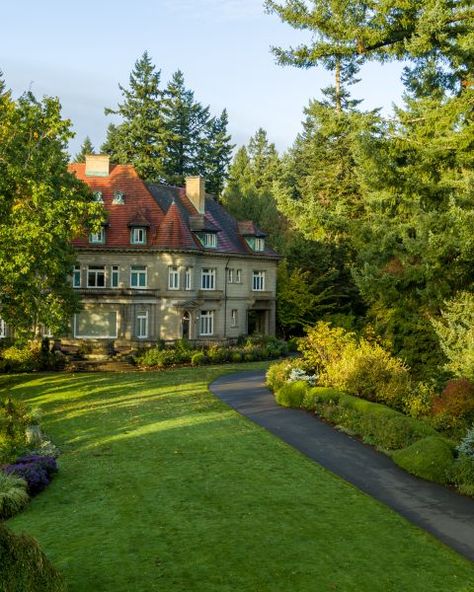 Pittock Mansion Portland, Parking Tips, Pittock Mansion, Culture Of Thailand, Things To Do In Portland, Portland State University, Portland City, Cheap Things To Do, Washington Park