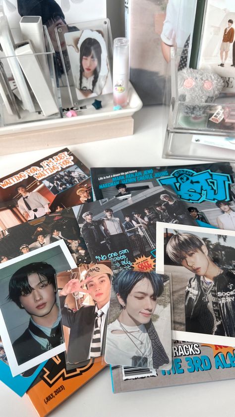 Nct Pc Aesthetic, Nct Dream Album Collection, Album Nct Dream Collection, Nct Album Collection, Nct Photocard Aesthetic, Kpop Lifestyle, Wishlist Photocard, Nct Dream Istj, Baby Hamster