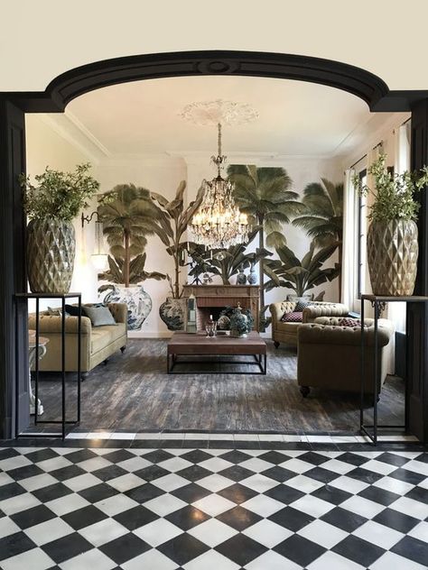 British Colonial Decor, Colonial Interior, Corporate Office Decor, Interior Design Per La Casa, British Colonial Style, Casas Coloniales, Colonial Decor, Design Del Prodotto, Colonial Style