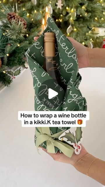 Chantel Mila Ibbotson on Instagram: "Sustainable wrapping for wine bottle gifts 🎁 kikki.K’s new tea towels are the perfect size to wrap wine beautifully and without the paper waste 😍 Save this one for your Christmas wrapping! Will you try this simple fold? @kikki.k #christmas #christmasdecor #christmasmood #giftwrapping #giftwrap #giftwrappingideas #giftwrappinghacks #tipsandtricks" Tea Towel Ideas Christmas Gifts, Wine Bottle Dish Towel Wrap, Wrap A Wine Bottle Gift, Wine Bottle Gift Wrapping, Wine Bottle Gifts, Chantel Mila, Sustainable Wrapping, Wine Bottles Gift Wrap, Wine Gift Wrapping