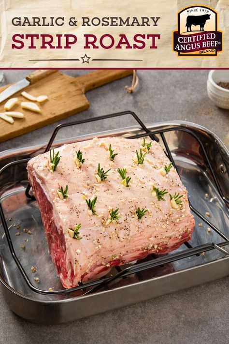 Garlic Studded Rib Roast, Angus Roast Recipes, Beef Receips, Holiday Roast Beef, Strip Roast, Bistek Recipe, Best Roast Beef Recipe, Best Roast Beef, Medieval Recipes