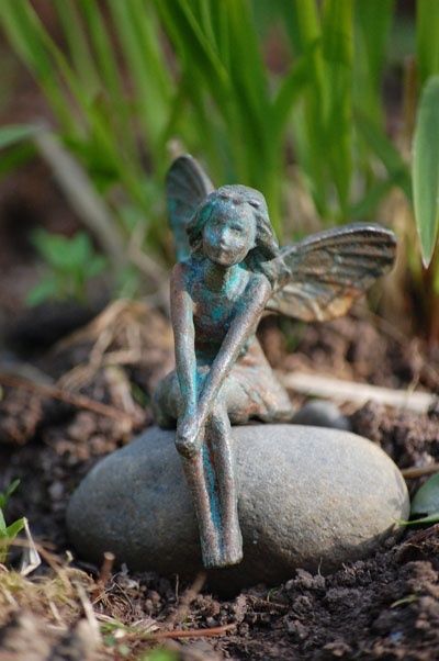 Garden Fairies, Faeries Gardens, Fairy Garden Ideas, Have Inspiration, Garden Fairy, Toy Art, My Secret Garden, Enchanted Garden, Garden Care