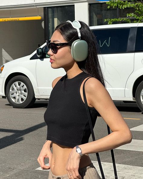 🍒🎧🫧🧚‍♀️ • • • • street style • soho fashion • edgy style • fit check • outfit ideas• outfit inspiration • headphones aesthetic • ootd • delulu • Headphone Outfit, Headphones Aesthetic, Comfort Series, Edgy Style, Outdoor Gift, Power Button, Smart Technologies, Baby Gif, Home Tv