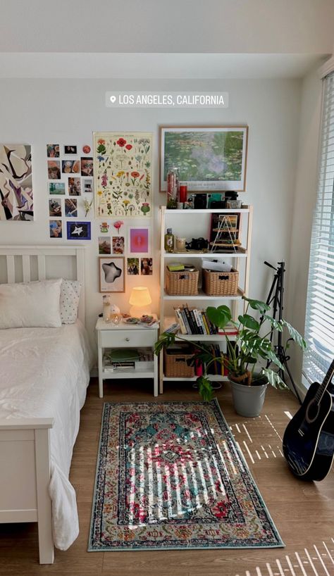 Apartment Bedroom Ideas With Desk, Small Room Black Furniture, Rug In Room Bedrooms, Bohemian Apartment Bedroom, How To Make Room Brighter, Bedside Decor Wall, Boygenius Room Decor, Room Format Ideas, Room With Rug Ideas