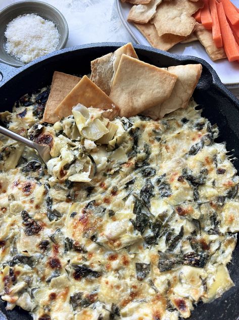 Not to sound cheesy but… this Baked Spinach & Artichoke Dip is like a hug in a bowl. Or a ... Baked Spinach Artichoke Dip, Baked Spinach, Cooking Spinach, Spinach And Artichoke Dip, Spinach Tortilla, Artichoke Dip Recipe, Full Fat Yogurt, Peanut Butter Oatmeal Cookies, Registered Dietitian Nutritionist