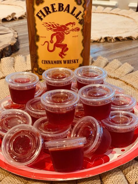 Tequila Jello Shots, Hello Shots, Fireball Jello Shots, Mom Drinks, Drink Shots, Fireball Recipes, Making Jello Shots, Jello Shooters, Champagne Jello Shots