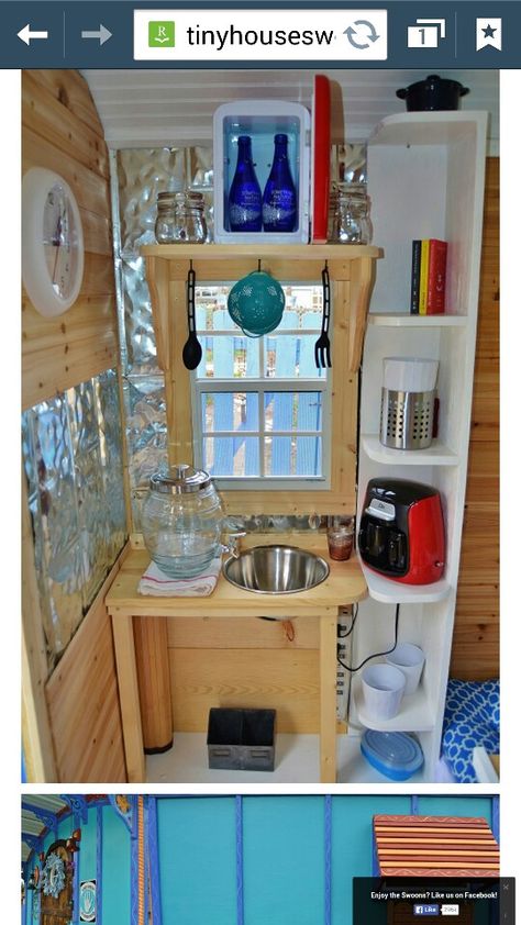 Organizing Vardo Kitchen, Bathroom Tiny, Tattoos Tiny, Mini Tats, Tiny House Swoon, Tiny House Blog, Outdoor Kitchen Appliances, Warm Home Decor, House Cabin