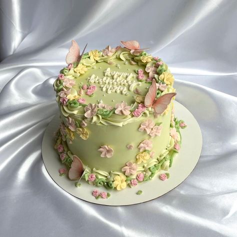 Tårta Design, Fairy Birthday Cake, Vintage Birthday Cakes, Garden Cakes, Mini Cakes Birthday, Pretty Dessert, Creative Birthday Cakes, Dessert Cake, Think Food