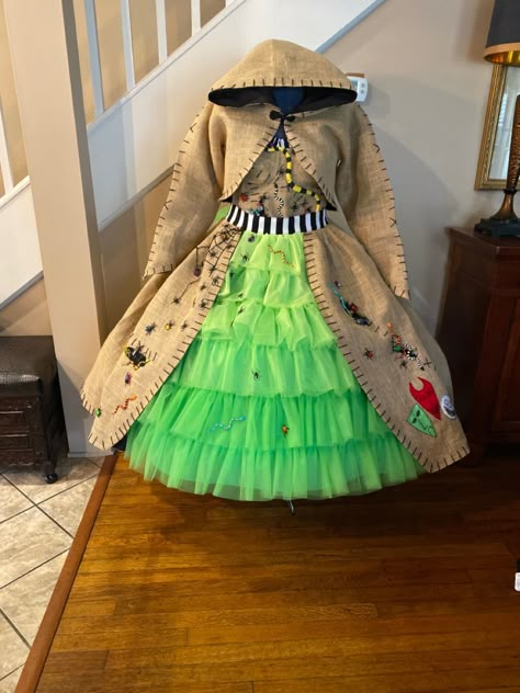 Oogie Boogie Dress Diy, Ophir Boogie Costume, Nightmare Before Christmas Group Costume, Oggie Boogie Costumes Diy, Nightmare Before Christmas Costume Group, Oogie Boogie Costume Diy, Female Oogie Boogie, Oogie Boogie Costume Women, Nightmare Before Christmas Mayor Costume