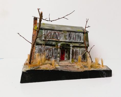 Horror Diorama Ideas, Creepy Diorama, Horror Diorama, Horror Crafts, Halloween Village Display, Halloween Diorama, Halloween Science, Horror Movie Icons, Funny Horror