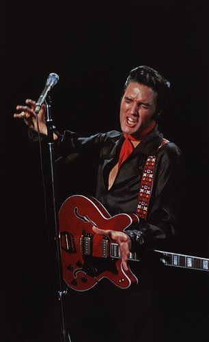 Elvis Presley 1968 Comeback Special vc | Flickr - Photo Sharing! Elvis Presley Fashion, Elvis Presley Guitar, Elvis 68 Comeback Special, Elvis Wallpaper, Elvis Photos, Elvis Presley Images, Elvis Presley Pictures, Elvis And Priscilla, Elvis Movies