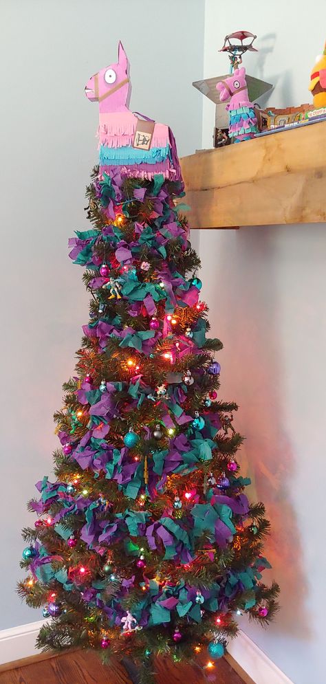 Fortnite Christmas Tree, Fortnite Christmas, Tree Themes, My Sons, Christmas 2023, Boys Christmas, Tree Ideas, Christmas Tree Themes, Christmas Trees