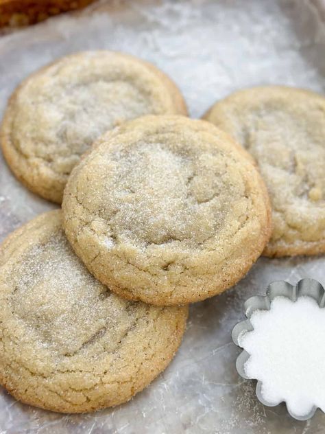 Small Batch Chewy Sugar Cookies - SALTED sweets Small Batch Sugar Cookies, Small Batch Cookies, Measuring Flour, Measuring Ingredients, Chewy Sugar Cookies, Cookie Spread, Roll Cookies, Vanilla Flavor, Mug Recipes