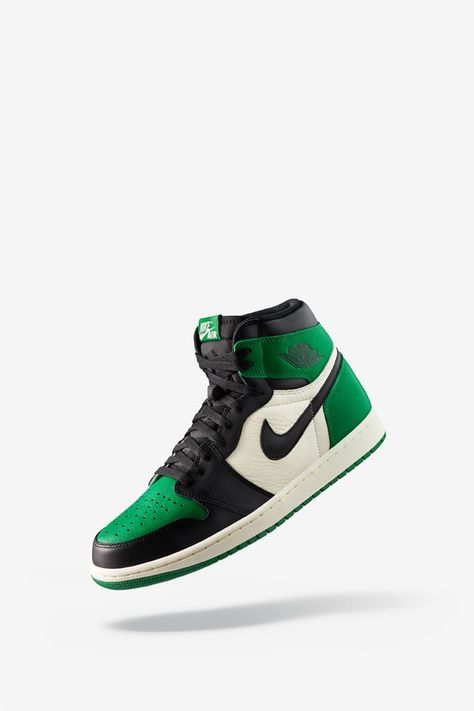 Current Aesthetic, Sneakers Nike Air, Nike Snkrs, N Shoes, Air Jordan 1 Retro High Og, Nice Clothes, Latest Sneakers, Air Jordans Retro, Jordan 1 High