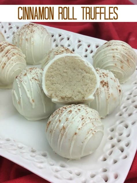 Cinnamon Roll Truffles Recipe - From Val's Kitchen Cinnamon Truffle Recipe, Cinnamon Roll Cake Balls, Cinnamon Roll Truffles, Finger Food Entrees, Cinnamon Roll Cake Pops, Truffle Recipes Chocolate, Dessert Truffle Recipes, Fall Truffle Recipes, Cinnamon Roll Fudge