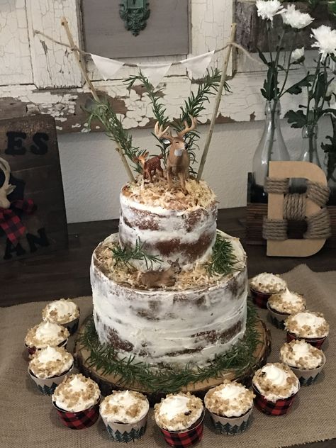 Forest Friends Baby Shower Ideas, Forest Friends Baby Shower, Diy Decorating Ideas, Boys Diy, Woodland Cake, Deer Baby Showers, Baby Shower Cakes For Boys, Baby Shower Woodland Theme, Baby Shower Decorations For Boys