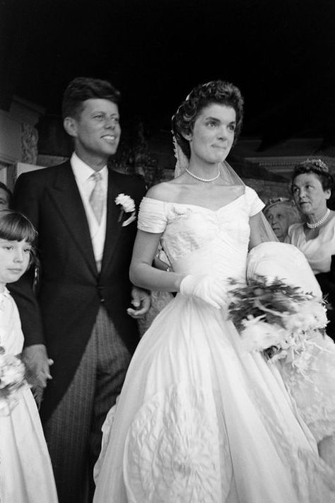 Photograph, Wedding dress, Gown, White, Dress, People, Facial expression, Bride, Bridal clothing, Ceremony, Photos Rares, Jackie O Style, Jackie Onassis, Celebrity Wedding Dresses, Jackie O, Jolie Photo, First Lady, Bride And Groom, Celebrity Weddings