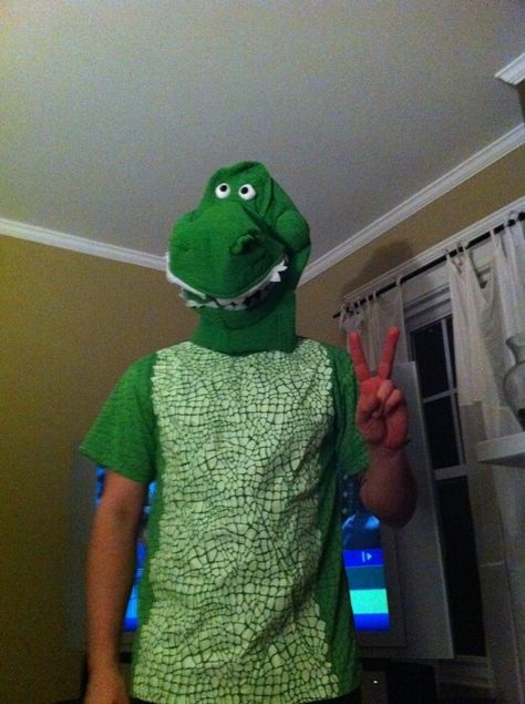 I Effing Love Dinosaurs. — teoacademy: Halloween Costume.  Rex from Toy... Rex Toy Story Costume, Rex From Toy Story, Toy Story Dinosaur, Space Cowboy Costume, Maleficent Costume Kids, Peter Pan Costume Kids, Disfraz Toy Story, Toy Story Costume, Top Hat Costume