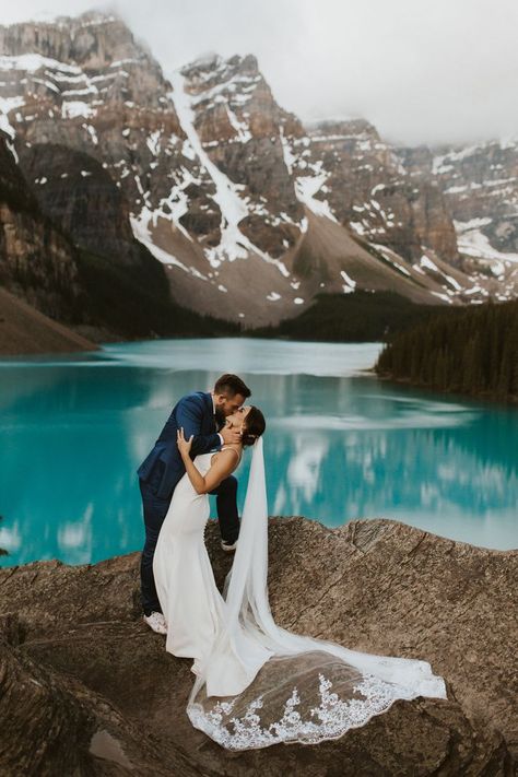 Wedding Mountains, Lake Moraine, Sunrise Elopement, Mountain Wedding Photos, Alberta Wedding, Sunrise Lake, Boho Style Wedding, Moraine Lake, National Park Wedding