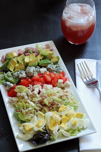 Turkey and Ham Cobb Salad Composed Salad, Recipes Salads, Salads To Go, Summer Produce, Fat Loss Foods, Summer Meals, Summer Salad Recipes, Summer Salad, Cheap Eats