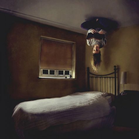 Illusion Fotografie, Gregory Crewdson, Illusion Photography, Surreal Portrait, Magic Powers, Surrealism Photography, The Supernatural, Story Characters, Story Inspiration