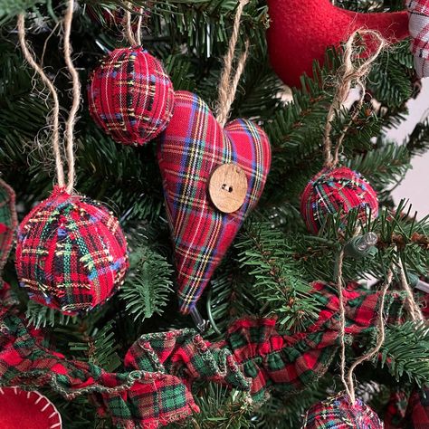 Red Tartan Homespun Christmas Ball Ornaments - Set of 12 - by Marilee Home - Walmart.com Homespun Christmas, Irish Christmas, Heart Christmas Ornaments, Christmas Heart, Christmas Ball Ornaments, Heart Christmas, Homespun Fabric, Fabric Heart, Christmas Hearts