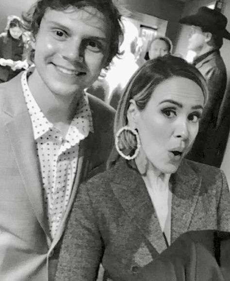 Ahs Cast, Sarah Paulson, Evan Peters, Fictional Crushes, Emma Roberts, Horror Story, Best Tv Shows, American Horror, American Horror Story