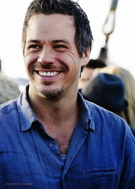 Michael Raymond James Neal Cassidy Ouat, Ouat Baelfire, Ouat Neal, Neal Cassady, Michael Raymond James, Celebrity Boys, Outlaw Queen, Miss Him, Emma Swan