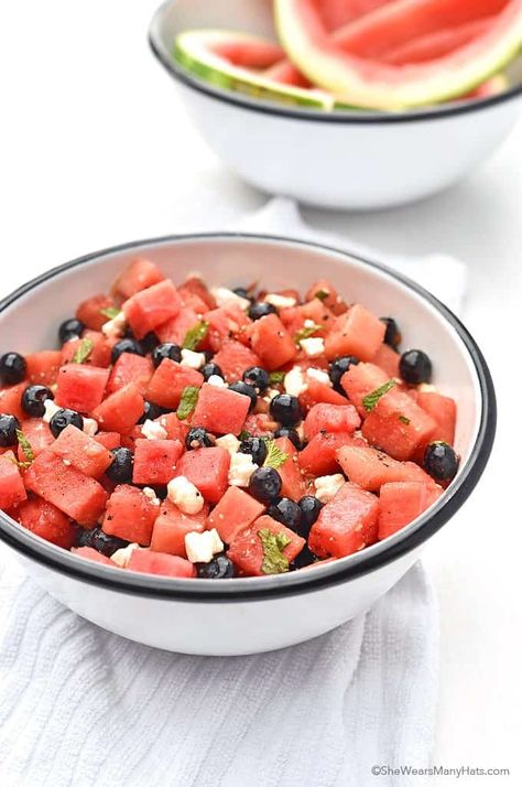 Watermelon Feta Mint Salad, Watermelon Appetizer, Mint Salad Recipes, Easy Lemon Curd, Grilled Watermelon, Blueberry Salad, National Cathedral, Berry Salad, Mint Salad