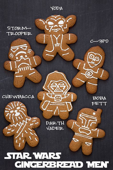 Star Wars Gingerbread, Gingerbread Men Recipe, Gingerbread Man Recipe, Star Wars Cookies, Gingerbread Cookies Decorated, Star Wars Food, Cookies Gingerbread, Star Wars Cake, Ginger Bread Cookies Recipe