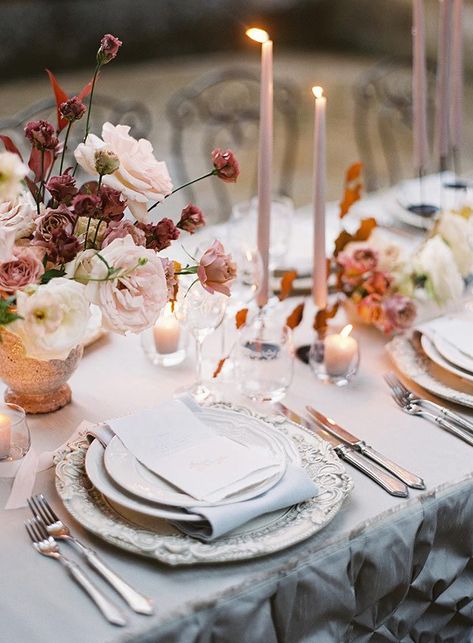 Classically beautiful and intimate wedding inspiration set among historical ruins at La Badia di Orvieto, Italy Design by HauteFetes | Photography by Whiskers & Willow | Floral Design by Floresie | Badia di Orvieto | Orvieto, Italy Intimate Italian Wedding, Cheap Wedding Table Centerpieces, Orvieto Italy, Wedding Reception Planning, Wedding Table Designs, Wedding Sparrow, Round Tables, Wedding Centerpieces Diy, Wedding Table Settings