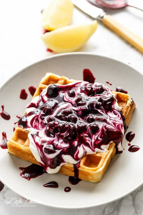 Cheesecake Waffles, Keto Blueberry Cheesecake, Blueberry Lemon Cheesecake, Waffle Iron Recipes, Keto Blueberry, Cafe Delites, Blueberry Sauce, Slow Cooker Desserts, Lemon Cheesecake