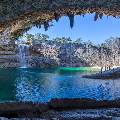 50 Things to Do in the Summer in Austin Hamilton Pool Preserve, Austin Trip, Austin Texas Travel, Texas Getaways, Austin Vacation, Austin Travel, Hamilton Pool, Texas Adventure, Lake Travis