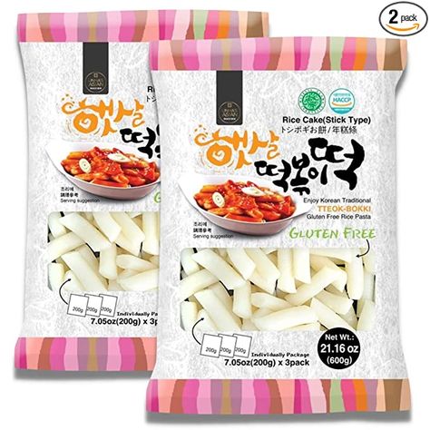 Korean Chili Flakes, Korean Rice Cake, Spicy Appetizers, Korean Rice, Spicy Rice, Food Pasta, Asian Snacks, Cake Pricing, Cake Packaging