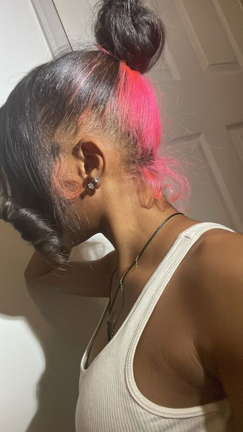 Peekaboo Silk Press, Skunk Stripe Silk Press, Peekaboo Hairstyle, Dyed Hair For Black Women Peekaboo, Pink Sunk Strip Hair, Pink Skunk Stripe, Peekaboo Locs Pink, Braided Hairstyles Peekaboo Pink, Peekaboo Hair Color 4c Hair