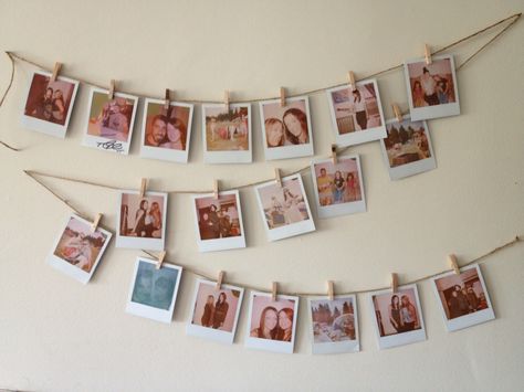 Photo craft Photos Decoration Wall, Polaroid Wall Hanging, Hanging Photo Wall, Hanging Pictures On The Wall With String, How To Hang Polaroids On Wall, Pictures Hanging On String, Photos Hanging Ideas, String Picture Wall Ideas, Photo String Display