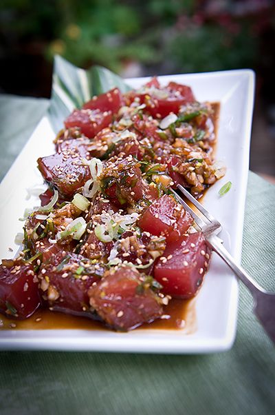 Tuna Meals, Poke Recipes, Fresh Tuna Recipes, Sashimi Recipe, Ahi Tuna Poke, Meat Hook, Tuna Poke Bowl, Poke Bowl Recipe, Tuna Tartare