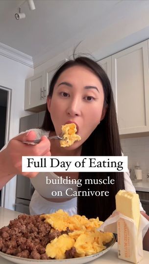 39K views · 280 reactions | Here’s a full day of eating carnivore diet in New York to build muscle and lose fat ⬇️ open caption for details  -started morning with water (no coffee ever for me first thing) -did my usual outdoor workout fasted (workouts documented in story highlights for now) -breakfast was 8 scrambled eggs in ground beef fat and a pound of 80/20 ground beef, cold butter on the side  -walked at least 10k steps outside in afternoon  -grabbed a quick bite with my favorite fatty snack @thecarnivorebar (discount code SBGAL) -had some black cold brew from La Colombe (only 6 bucks from Whole Foods for a big bottle and tastes soooo good) -dinner was @billydoe_meats flat iron steak bites and more eggs -dessert was @siggisdairy whole milk high fat yogurt plain which I also got at Who Eggs Dessert, Full Day Of Eating, No Egg Desserts, 10k Steps, Day Of Eating, Fast Workouts, Flat Iron Steak, No Coffee, Outdoor Workout