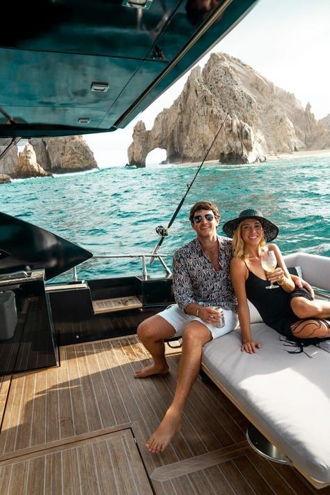 The 5 Best Destinations to Travel in November - JetsetChristina Cabo Travel Guide, Cabo Couple Pictures, Cabo San Lucas Outfits Style, Cabo San Lucas Excursions, Cabo San Lucas Honeymoon, Cabo Honeymoon, Cabo San Lucas Outfits, Cabo Trip, Los Cabos San Lucas