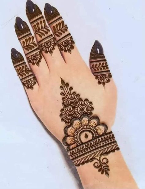 Mehndi ✨Heena ✨ Mehndi For Both Hands, Mehendi Designs For Simple, Mehndi Back Hand Simple, Mehandi Design For Kids Hands, Easy Design Mehndi, Easiest Mehndi Designs, Easy Mahendiii Design, Mehendi Designs For Hands Simple Front Easy, Easy Mehandi Designs Front Hand