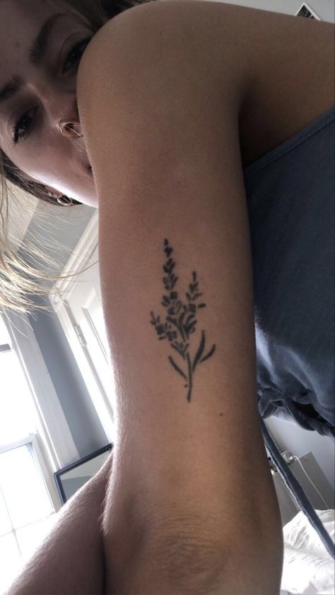 Lilac Sprigs Tattoo, Lilacs Tattoo Black And White, Sprig Of Heather Tattoo, Lilac Hand Tattoo, Colorado Blue Columbine Tattoo, Lilac Flower Tattoo Simple, California Tattoo Ideas For Women, Lilac Tree Tattoo, Washington Lilac Tattoo