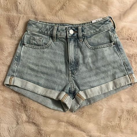 Cute Shorts Aesthetic, Jeans Shorts Outfits Women, Aesthetic Shorts Outfit, Jean Shorts Aesthetic, Jean Shorts Outfits, Shorts Png, Jeans Shorts Women, Clothes To Buy, Demin Shorts