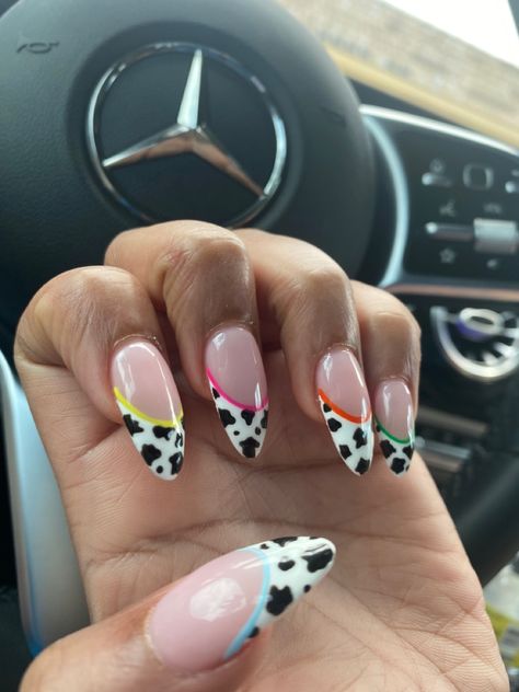 Cow print nails Cute Short Acrylic Nails Country Simple, Cute Nails Acrylic Cow Print, Halloween Cow Print Nails, Elliana Walmsley Nails, Cow Print Nails Colorful, Cow Print Nails Green, Animal Print Nails Short, Cow Print French Nails, Gen Z Nail Art