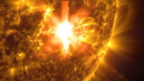 Last week's CrowdStrike outage was bad. The sun has something worse planned. Geomagnetic Storm, George Mason University, Solar Flare, Best Credit Cards, Environmental Issues, Gorgeous View, Business Technology, Money Fast, Global News