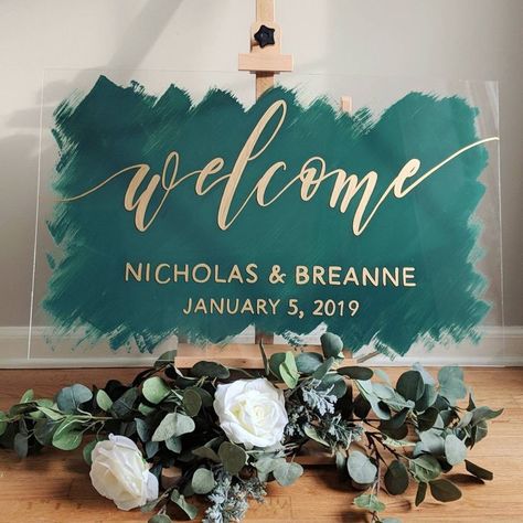 Plexiglass Sign, Welcome Sign Diy, Acrylic Welcome Sign, Wedding Budget Breakdown, Wedding Table Signs, Wedding Ceremony Ideas, Ceremony Sign, Wedding Planning Decor, Trendy Wedding Invitations