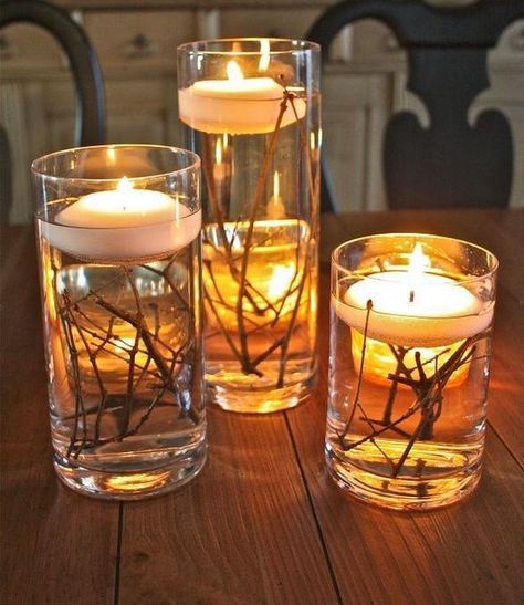 Comment faire des bougies flottantes - 7 étapes Easy Thanksgiving Decorations, Diy Floating Candles, Fall Candle Decor, Floating Candle Centerpieces, Paraffin Wax Candles, Diy Wedding Table, Candle Arrangements, Astuces Diy, Thanksgiving Diy