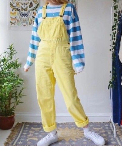 Yellow Courderoy Pants Outfit, Yellow Overalls Outfits, Cade Core, Pastel Core Outfits, White Overalls Outfit, Overalls Aesthetic, Kid Core Outfits, Yellow Overalls, Style Salopette