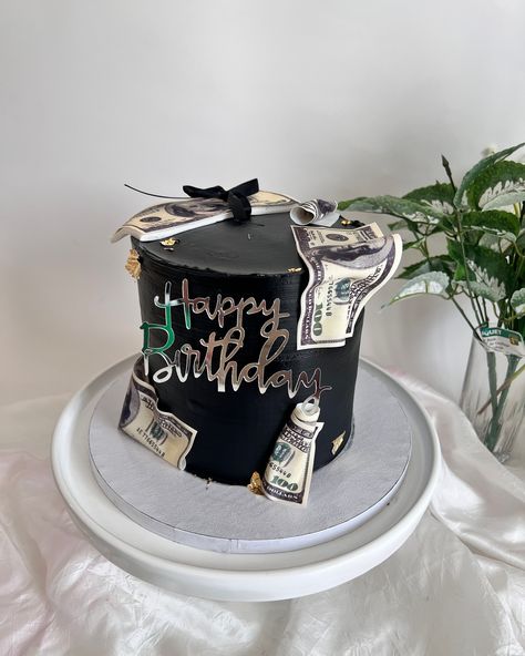 ✨💵 MILLIONAIRE CAKE 💵 ✨ Celebrate in style with this fabulous millionaire-themed cake! 🎂💵 the bold black finish and those eye-catching edible dollar bills definitely make a statement! Perfect for anyone who wants their birthday to be a little extra. ✨💰 Comes in a variety of flavours, colours and even sizes! You can order it on our website. Link in bio:) Happy Baking🌸 #birthdaycakeideas #torontocakes #greatertorontoarea #birthdaytheme #homebakery #smallbusiness Unique Birthday Cake Ideas For Men, Millionaire Cake, Dollar Bill Cake, Bio Happy, Birthday Cake Decorating Ideas, Unique Birthday Cakes, Cake Decorating Ideas, Simple Birthday, Creative Birthday