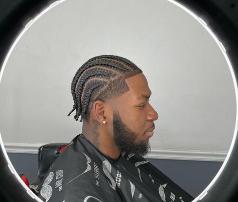 Front Taper Cornrows Men, Cornrows With Taper Fade, Low Taper Braids, Low Taper Cornrows, Zigzag Braids For Men, High Top Cornrows, Taper Cornrows, Male Cornrow Styles, Fade Braids